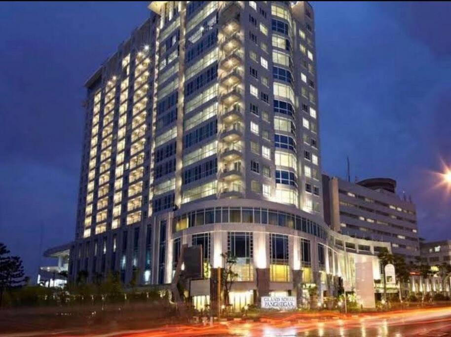 Two Bedroom Apartment At El Royale Hotel Bandung Exterior foto